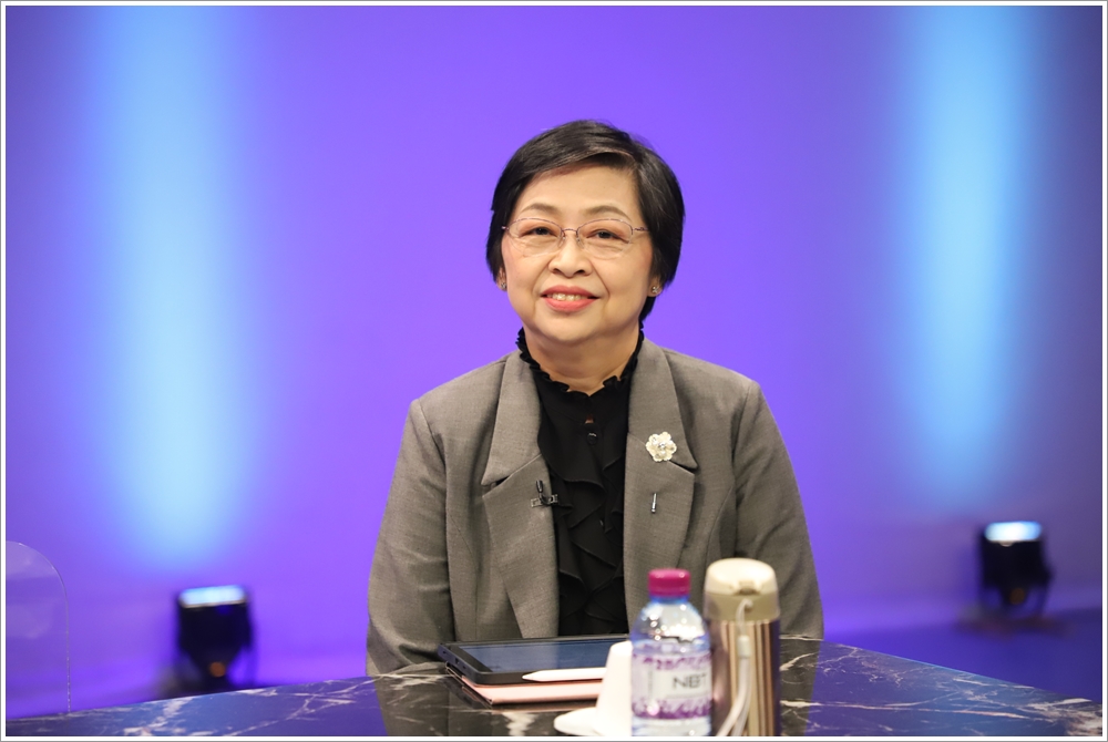อธิบดีกรมบังคับคดีบันทึกเทปให้สัมภาษณ์ทางสถานีวิทยุโทรทัศน์แห่งประเทศไทย NBT